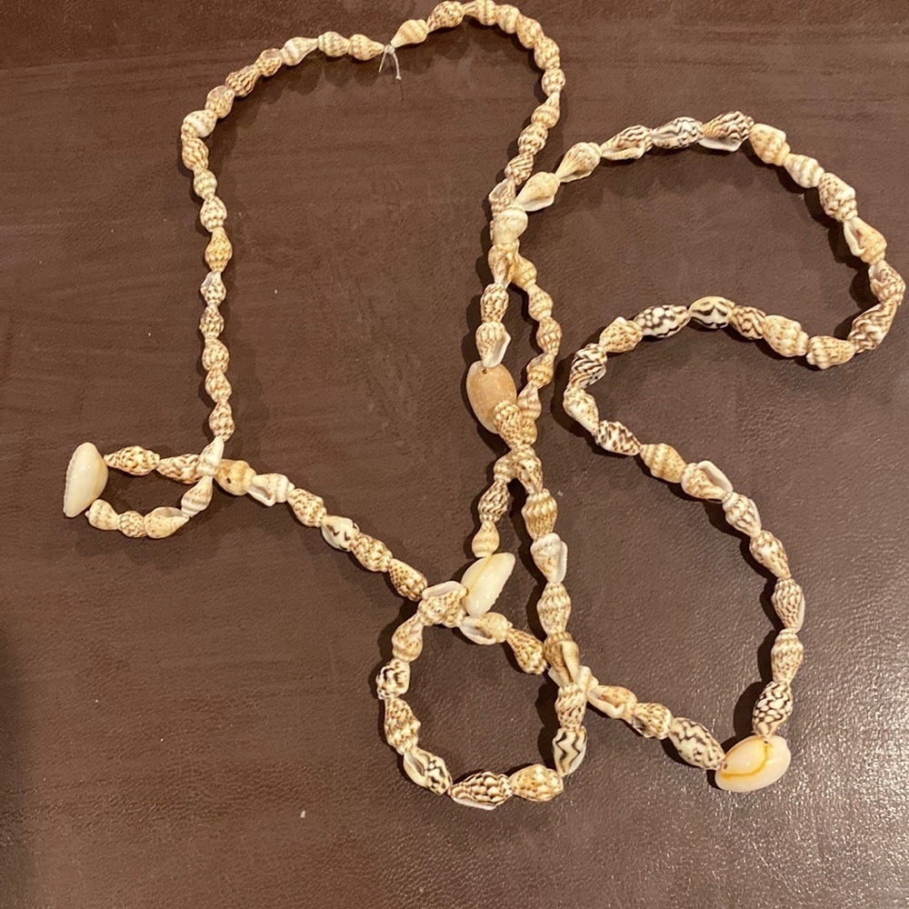 32 inch necklace of continuous sea shells